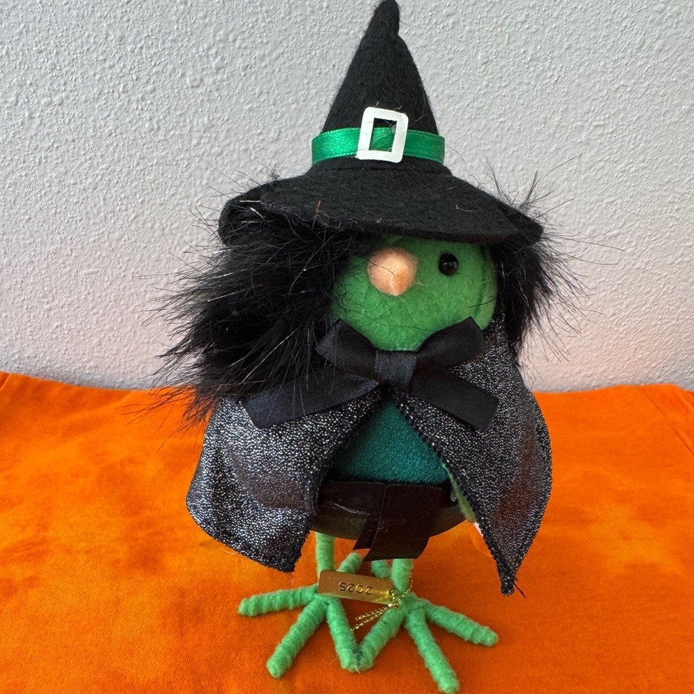 Featherly Friends Gloomer Bad Witch Bird New